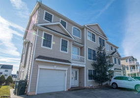 204 Roosevelt, Brigantine, New Jersey 08203, 5 Bedrooms Bedrooms, 9 Rooms Rooms,3 BathroomsBathrooms,Condominium,For Sale,Roosevelt,511969