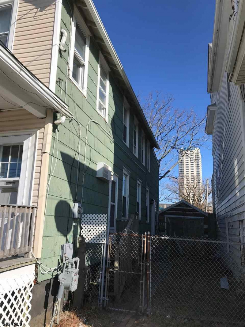 29 Rhode Island Ave, Atlantic City, New Jersey 08401, 4 Bedrooms Bedrooms, 9 Rooms Rooms,1 BathroomBathrooms,Residential,For Sale,Rhode Island Ave,514558