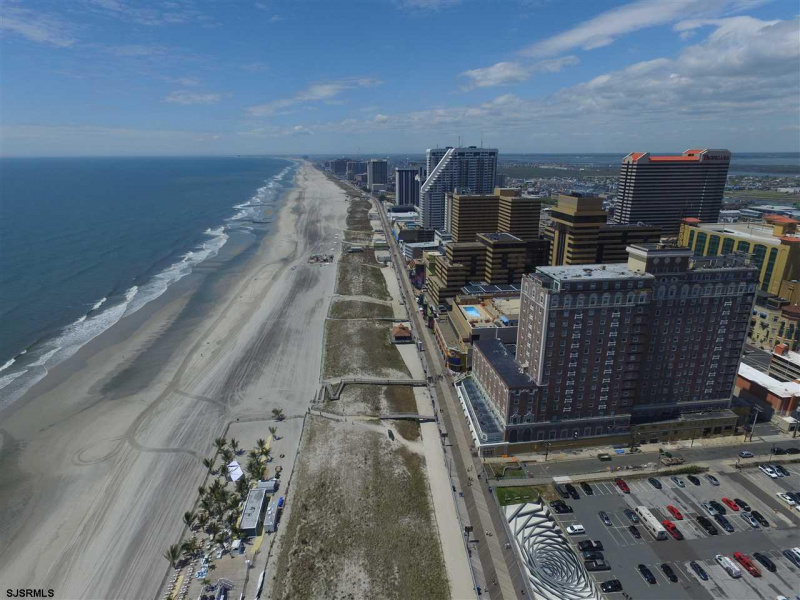 2715 Boardwalk, Atlantic City, New Jersey 08401, 3 Rooms Rooms,1 BathroomBathrooms,Condominium,For Sale,Boardwalk,516611