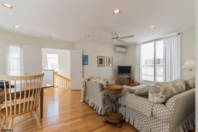 102 Pelham, Longport, New Jersey 08403-1325, 4 Bedrooms Bedrooms, 8 Rooms Rooms,3 BathroomsBathrooms,Residential,For Sale,Pelham,520821