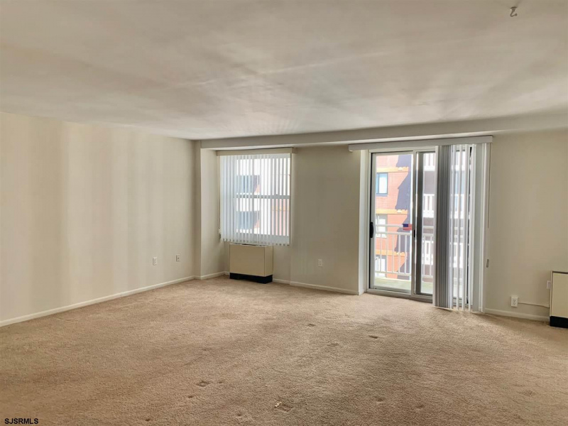 101 Plaza Place, New Jersey 08401, 1 Bedroom Bedrooms, 3 Rooms Rooms,1 BathroomBathrooms,Rental non-commercial,For Sale,Plaza Place,526234