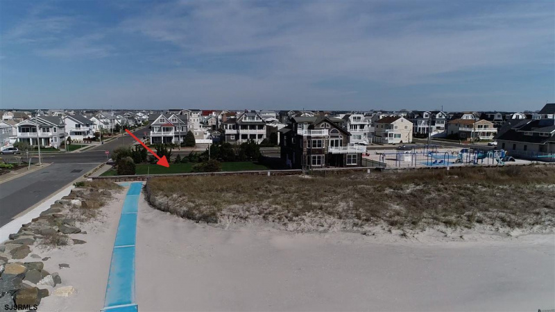 101 32, Longport, New Jersey 08403, 6 Bedrooms Bedrooms, 17 Rooms Rooms,4 BathroomsBathrooms,Residential,For Sale,32,526656