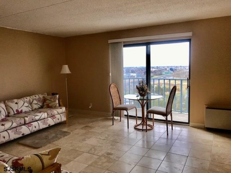 655 Absecon Blvd, Atlantic City, New Jersey 08401, 3 Rooms Rooms,1 BathroomBathrooms,Condominium,For Sale,Absecon Blvd,531060