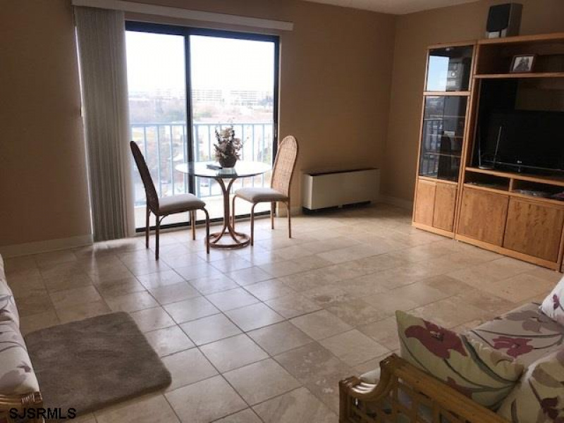 655 Absecon Blvd, Atlantic City, New Jersey 08401, 3 Rooms Rooms,1 BathroomBathrooms,Condominium,For Sale,Absecon Blvd,531060