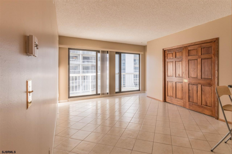 3101 Boardwalk, Atlantic City, New Jersey 08401-5101, 1 Bedroom Bedrooms, 6 Rooms Rooms,1 BathroomBathrooms,Condominium,For Sale,Boardwalk,531304