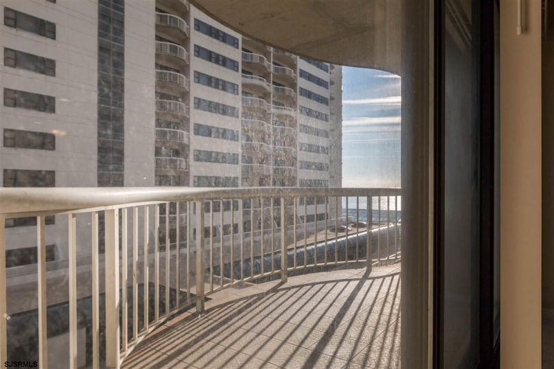 3101 Boardwalk, Atlantic City, New Jersey 08401-5101, 1 Bedroom Bedrooms, 6 Rooms Rooms,1 BathroomBathrooms,Condominium,For Sale,Boardwalk,531304