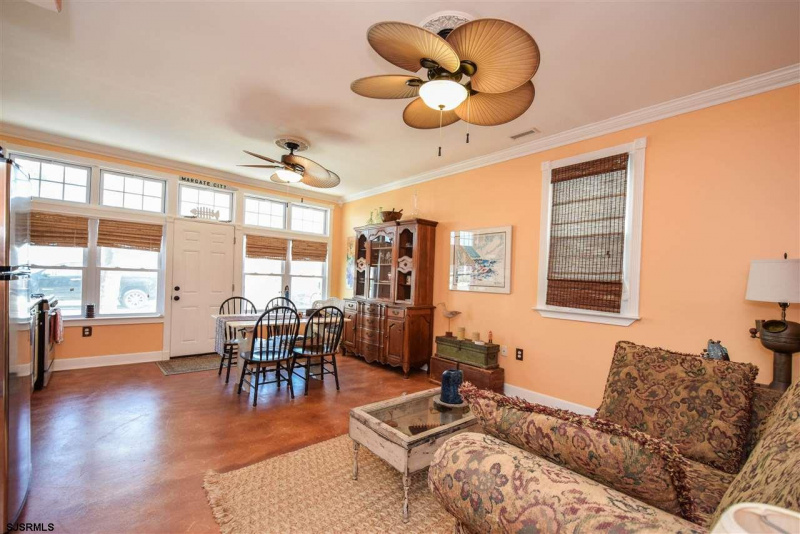 226 Vendome, Margate, New Jersey 08402, 1 Bedroom Bedrooms, 4 Rooms Rooms,1 BathroomBathrooms,Condominium,For Sale,Vendome,531733