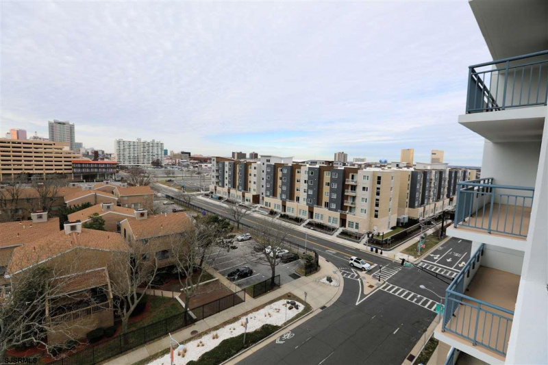 526 Pacific, Atlantic City, New Jersey 08401, 2 Bedrooms Bedrooms, 4 Rooms Rooms,2 BathroomsBathrooms,Condominium,For Sale,Pacific,532296