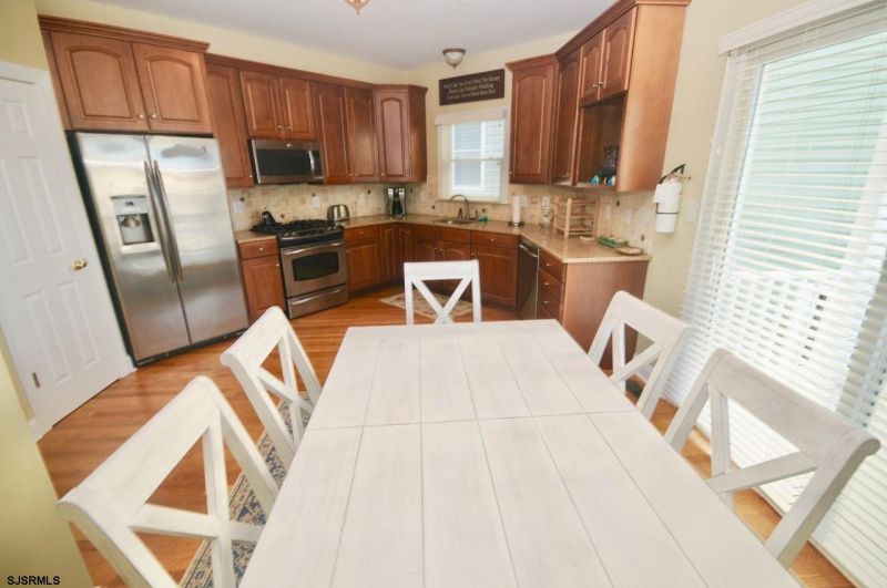 217 Quay, New Jersey 08203, 4 Bedrooms Bedrooms, 10 Rooms Rooms,3 BathroomsBathrooms,Rental non-commercial,For Sale,Quay,532794