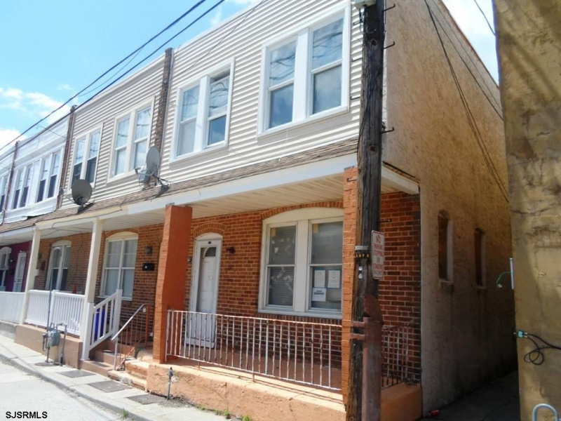 719 Harris, Atlantic City, New Jersey 08401, 3 Bedrooms Bedrooms, 7 Rooms Rooms,1 BathroomBathrooms,Residential,For Sale,Harris,533007