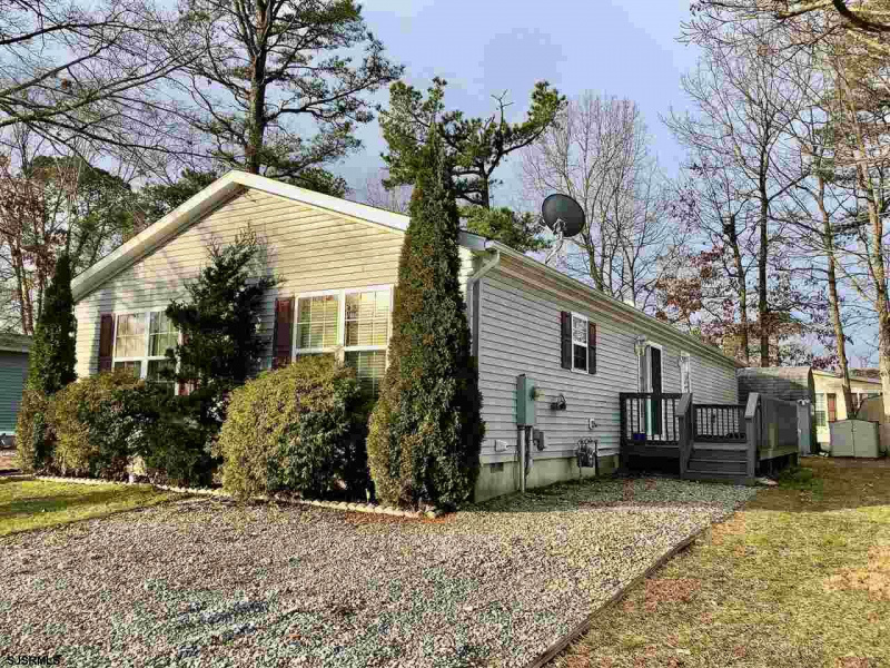 44 Hickory Lane, Mays Landing, New Jersey 08330, 2 Bedrooms Bedrooms, 6 Rooms Rooms,2 BathroomsBathrooms,Residential,For Sale,Hickory Lane,533171