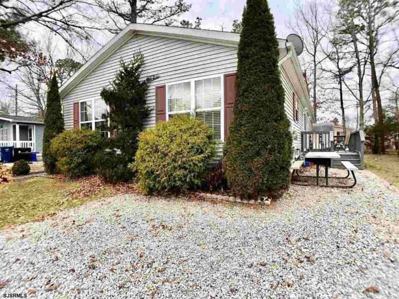 44 Hickory Lane, Mays Landing, New Jersey 08330, 2 Bedrooms Bedrooms, 6 Rooms Rooms,2 BathroomsBathrooms,Residential,For Sale,Hickory Lane,533171