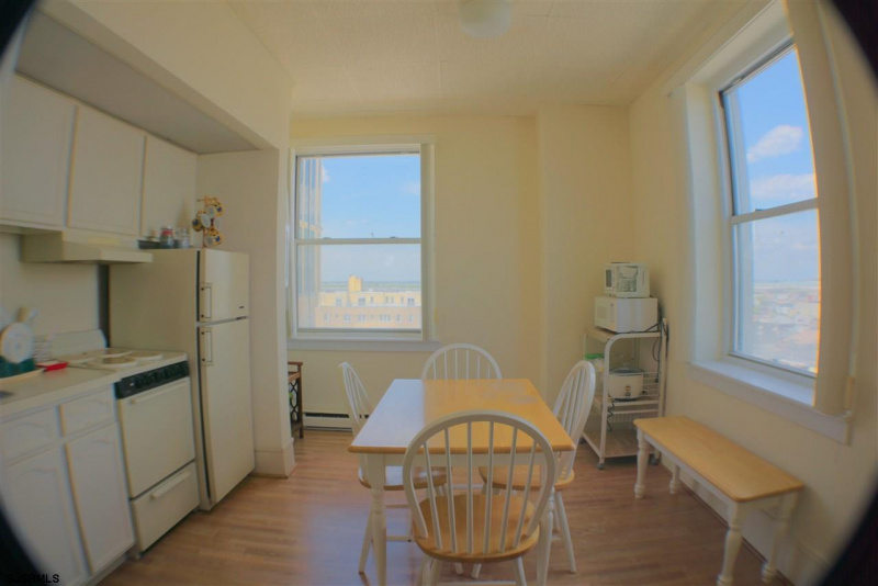 2715 Boardwalk, Atlantic City, New Jersey 08401, 3 Rooms Rooms,1 BathroomBathrooms,Condominium,For Sale,Boardwalk,533571