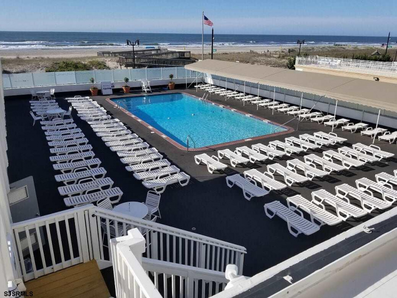 100 Berkley, Atlantic City, New Jersey 08401, 4 Bedrooms Bedrooms, 8 Rooms Rooms,3 BathroomsBathrooms,Condominium,For Sale,Berkley,535426