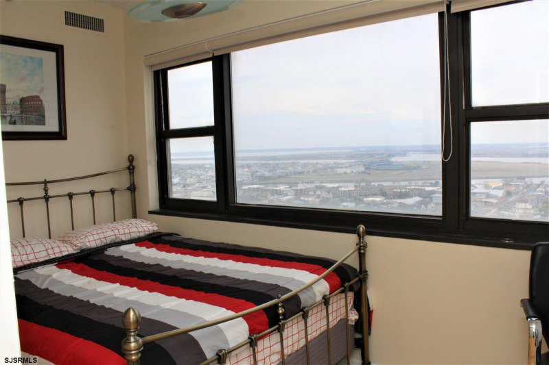 3101 Boardwalk, Atlantic City, New Jersey 08401, 2 Bedrooms Bedrooms, 5 Rooms Rooms,1 BathroomBathrooms,Condominium,For Sale,Boardwalk,535661