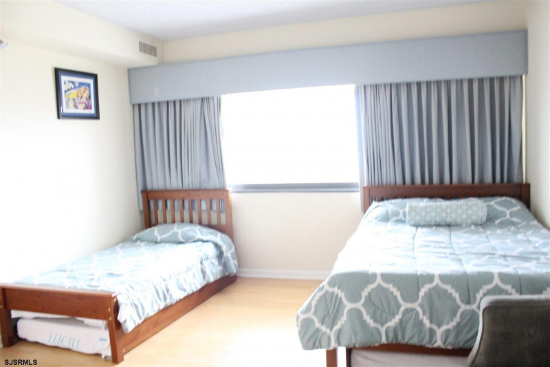 3101 Boardwalk, Atlantic City, New Jersey 08401, 2 Bedrooms Bedrooms, 5 Rooms Rooms,1 BathroomBathrooms,Condominium,For Sale,Boardwalk,535661