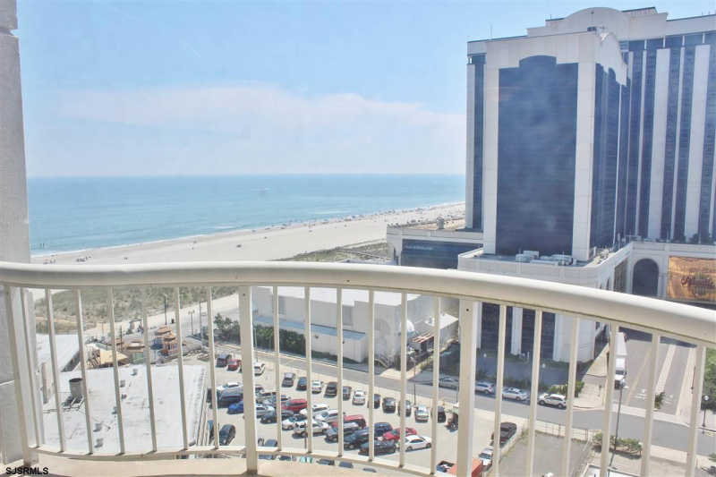 3101 Boardwalk, Atlantic City, New Jersey 08401, 1 Bedroom Bedrooms, 3 Rooms Rooms,1 BathroomBathrooms,Condominium,For Sale,Boardwalk,523073