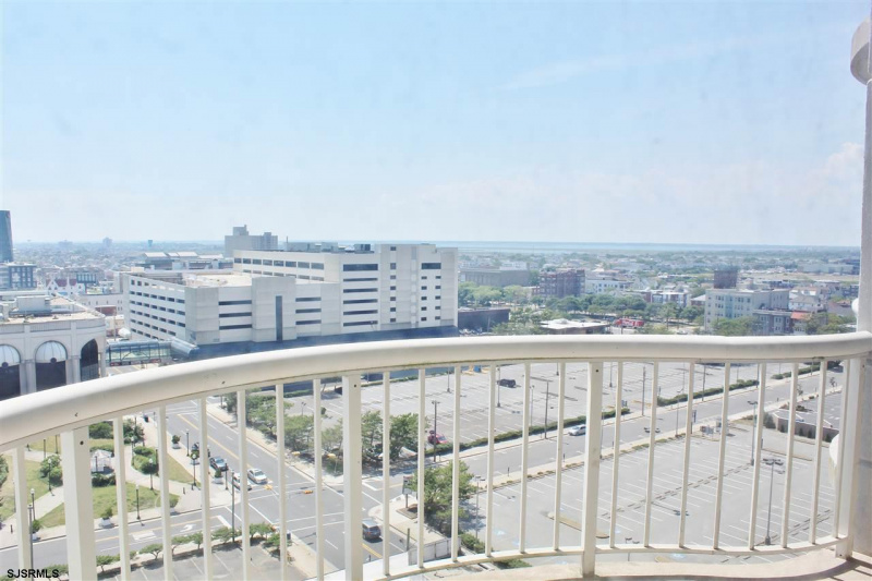 3101 Boardwalk, Atlantic City, New Jersey 08401, 1 Bedroom Bedrooms, 3 Rooms Rooms,1 BathroomBathrooms,Condominium,For Sale,Boardwalk,523073