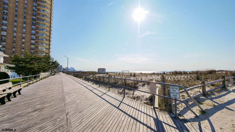 4827 Atlantic, Ventnor, New Jersey 08406-3053, 3 Bedrooms Bedrooms, 7 Rooms Rooms,1 BathroomBathrooms,Condominium,For Sale,Atlantic,536198