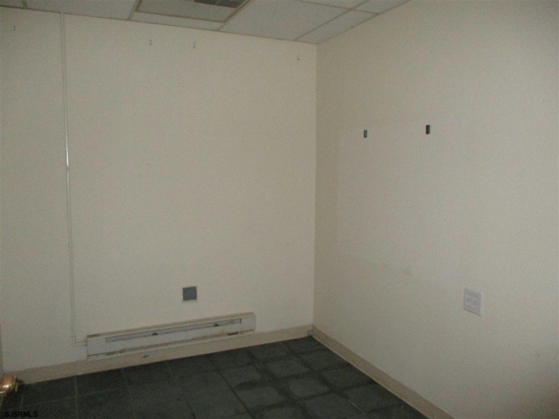 3829 Atlantic, Atlantic City, New Jersey 08401, ,2 BathroomsBathrooms,Commercial/industrial,For Sale,Atlantic,537004