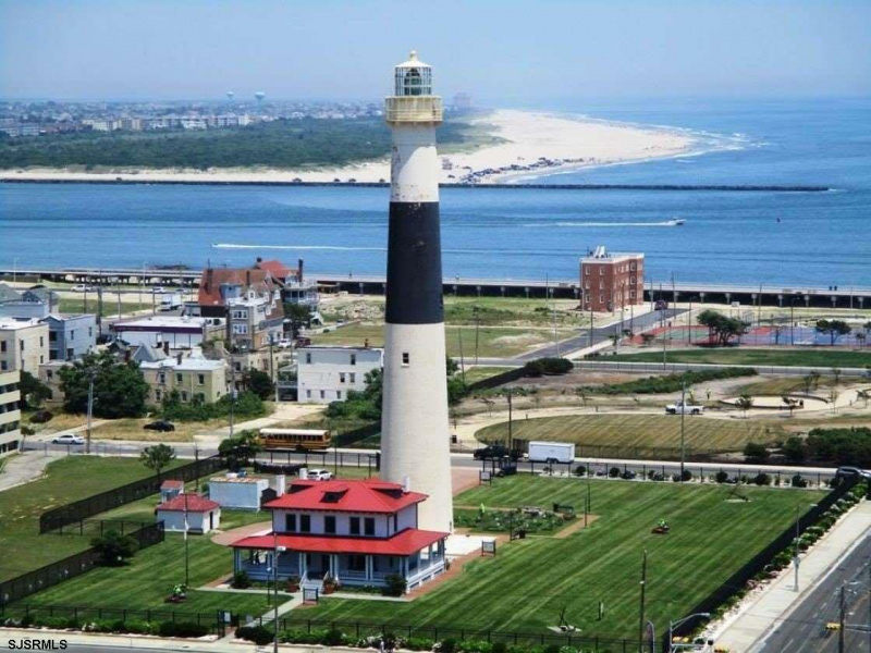 526 Pacific, Atlantic City, New Jersey 08401, 2 Bedrooms Bedrooms, 7 Rooms Rooms,2 BathroomsBathrooms,Condominium,For Sale,Pacific,537594