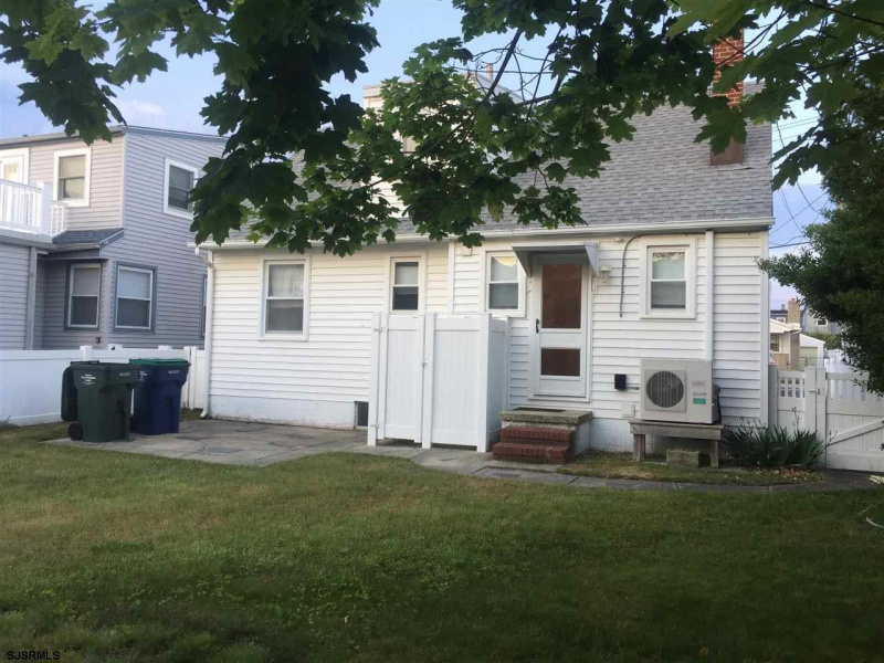 348 14, New Jersey 08203, 3 Bedrooms Bedrooms, 5 Rooms Rooms,1 BathroomBathrooms,Rental non-commercial,For Sale,14,537624