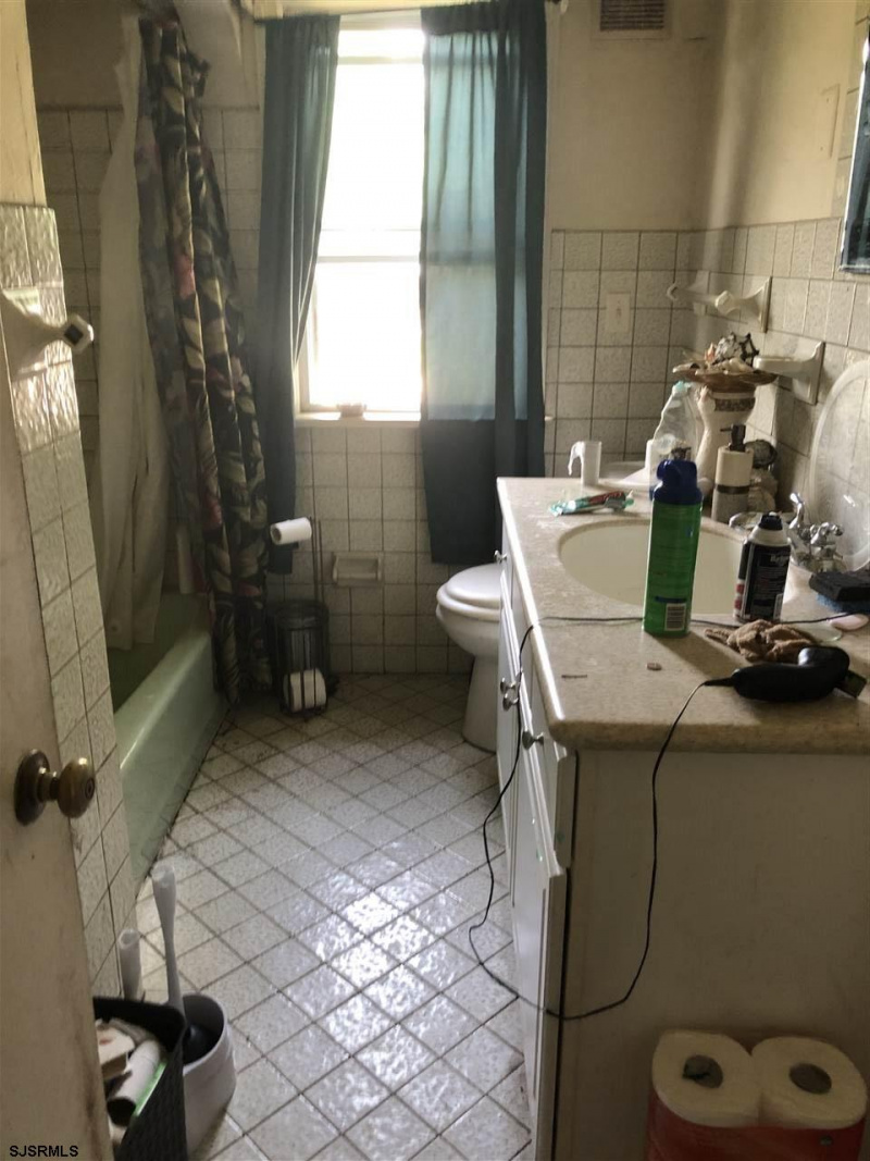 6825 Harding Highway, Mays Landing, New Jersey 08330-1026, 3 Bedrooms Bedrooms, 6 Rooms Rooms,1 BathroomBathrooms,Residential,For Sale,Harding Highway,537670