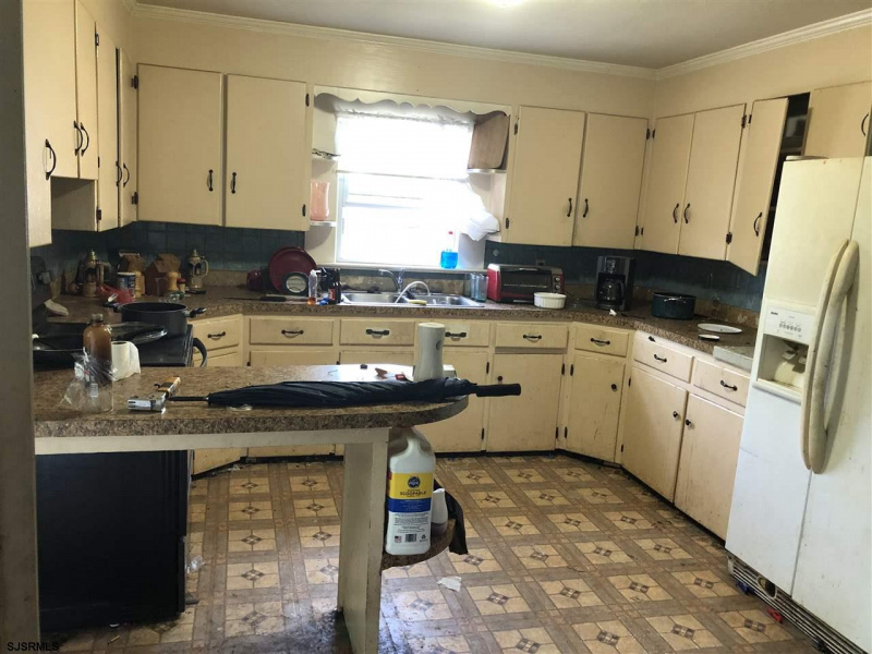 6825 Harding Highway, Mays Landing, New Jersey 08330-1026, 3 Bedrooms Bedrooms, 6 Rooms Rooms,1 BathroomBathrooms,Residential,For Sale,Harding Highway,537670