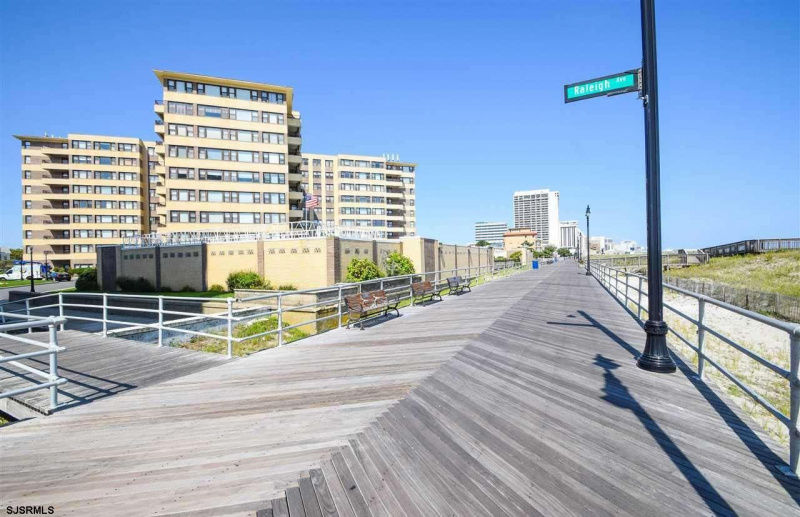 101 Raleigh Ave #508, Atlantic City, New Jersey 08401-5838, 1 Bedroom Bedrooms, 4 Rooms Rooms,1 BathroomBathrooms,Condominium,For Sale,Raleigh Ave #508,537909