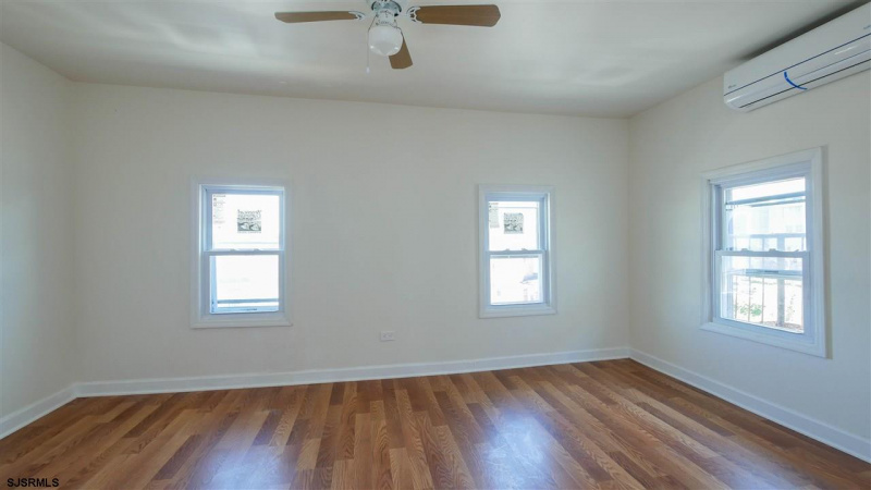 38 IOWA, New Jersey 08401, 2 Bedrooms Bedrooms, 5 Rooms Rooms,1 BathroomBathrooms,Rental non-commercial,For Sale,IOWA,538072