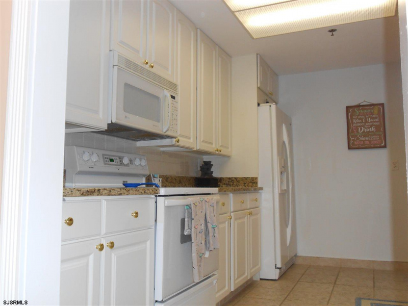 3101 Boardwalk, Atlantic City, New Jersey 08401, 2 Bedrooms Bedrooms, 7 Rooms Rooms,2 BathroomsBathrooms,Condominium,For Sale,Boardwalk,538001