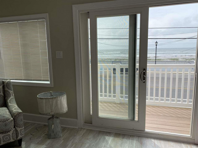 905 Brigantine, Front 2, Brigantine, New Jersey 08203, 2 Bedrooms Bedrooms, 3 Rooms Rooms,1 BathroomBathrooms,Condominium,For Sale,Brigantine, Front 2,538055