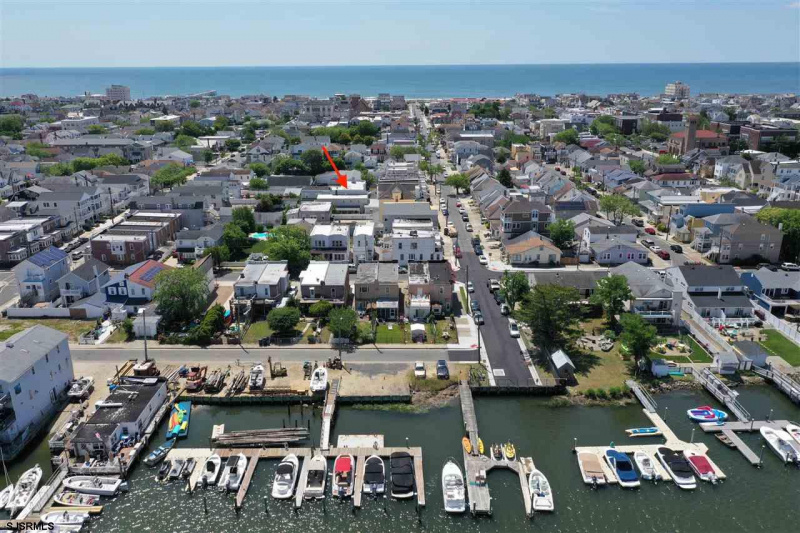 117 Newport Court, Ventnor, New Jersey 08406, ,Multi-family,For Sale,Newport Court,538427