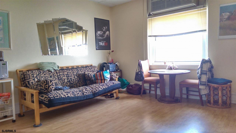 2715 Boardwalk, New Jersey 08401, 2 Rooms Rooms,1 BathroomBathrooms,Rental non-commercial,For Sale,Boardwalk,538757