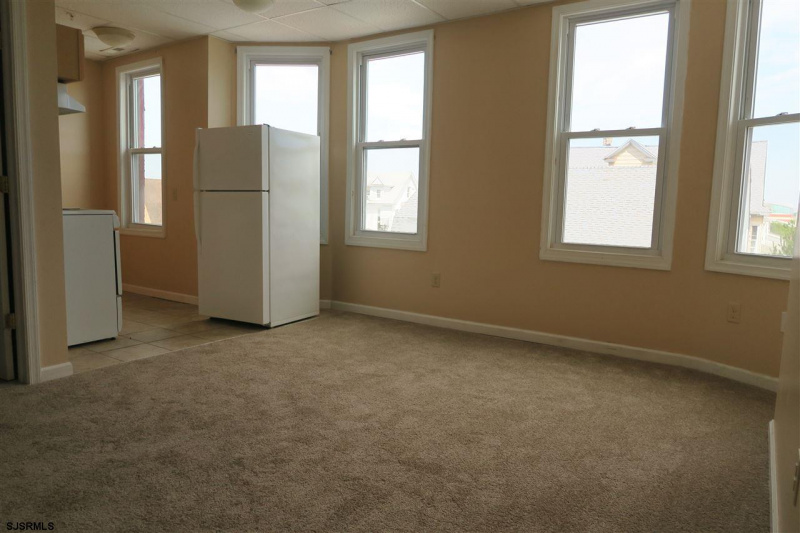 3201 Atlantic, New Jersey 08401, 2 Bedrooms Bedrooms, 3 Rooms Rooms,1 BathroomBathrooms,Rental non-commercial,For Sale,Atlantic,538787