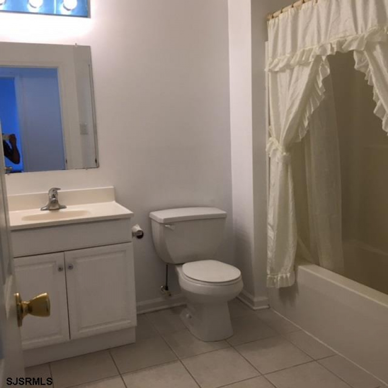 19 Atlas Lane, Egg Harbor Township, New Jersey 08234, 3 Bedrooms Bedrooms, 7 Rooms Rooms,2 BathroomsBathrooms,Residential,For Sale,Atlas Lane,538833