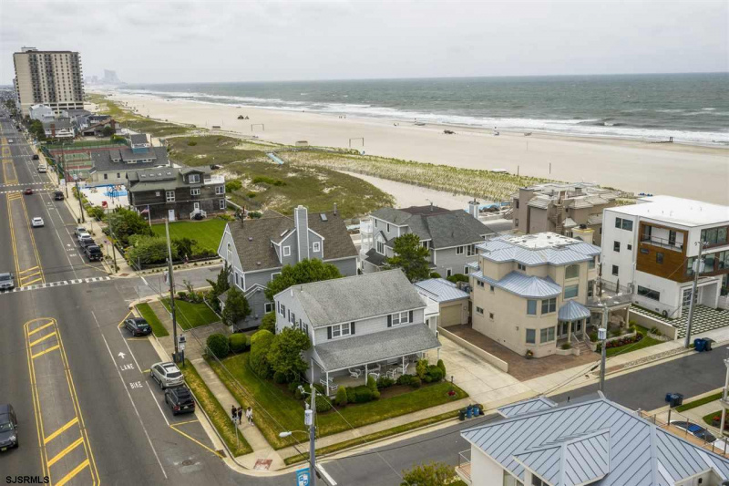 101 Woodcrest, Longport, New Jersey 08403, 6 Bedrooms Bedrooms, 9 Rooms Rooms,3 BathroomsBathrooms,Residential,For Sale,Woodcrest,538862