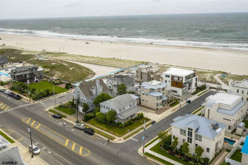 101 Woodcrest, Longport, New Jersey 08403, 6 Bedrooms Bedrooms, 9 Rooms Rooms,3 BathroomsBathrooms,Residential,For Sale,Woodcrest,538862