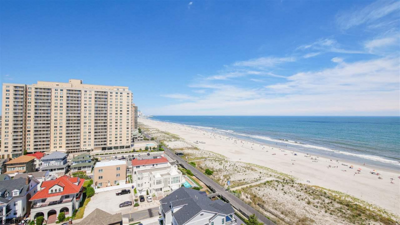 5200 Boardwalk, Ventnor, New Jersey 08406, 2 Bedrooms Bedrooms, 8 Rooms Rooms,2 BathroomsBathrooms,Condominium,For Sale,Boardwalk,538226