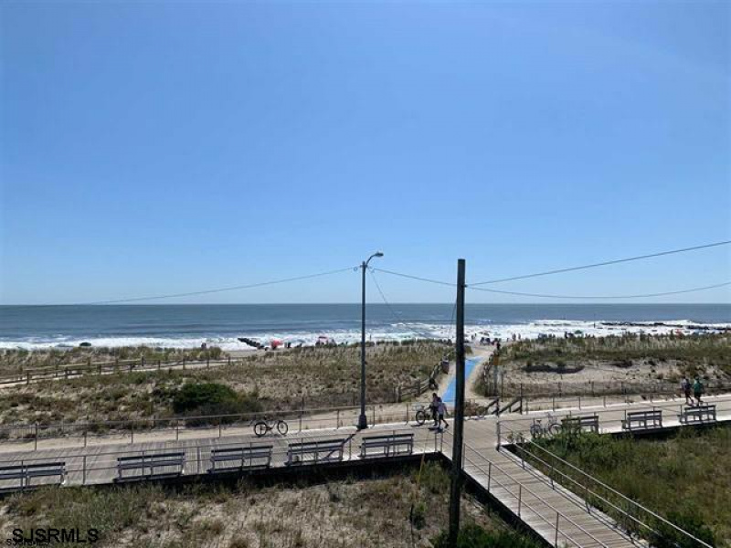 925 2nd, Ocean City, New Jersey 08226, 4 Bedrooms Bedrooms, 9 Rooms Rooms,2 BathroomsBathrooms,Condominium,For Sale,2nd,539615