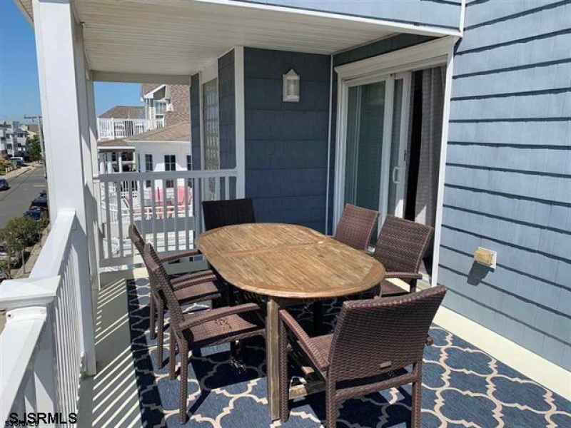 925 2nd, Ocean City, New Jersey 08226, 4 Bedrooms Bedrooms, 9 Rooms Rooms,2 BathroomsBathrooms,Condominium,For Sale,2nd,539615