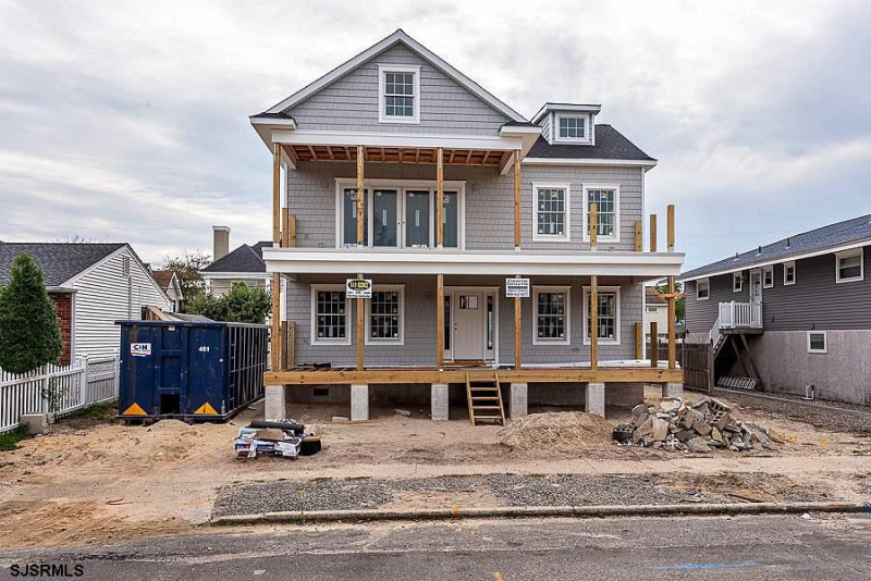 8 Aberdeen Rd, Ocean City, New Jersey 08226, 5 Bedrooms Bedrooms, 13 Rooms Rooms,4 BathroomsBathrooms,Residential,For Sale,Aberdeen Rd,539650