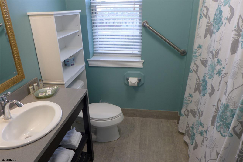 719 11th Street, Ocean City, New Jersey 08226, 1 Bedroom Bedrooms, 3 Rooms Rooms,1 BathroomBathrooms,Condominium,For Sale,11th Street,539790