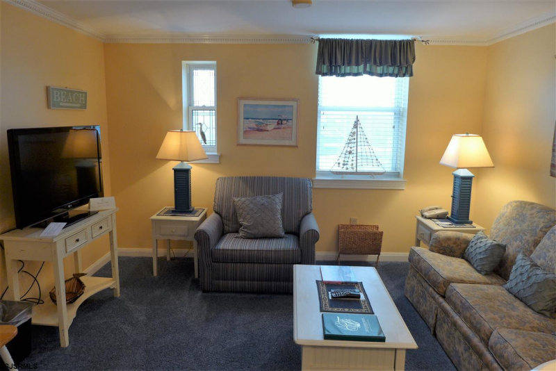 719 11th Street, Ocean City, New Jersey 08226, 1 Bedroom Bedrooms, 3 Rooms Rooms,1 BathroomBathrooms,Condominium,For Sale,11th Street,539790