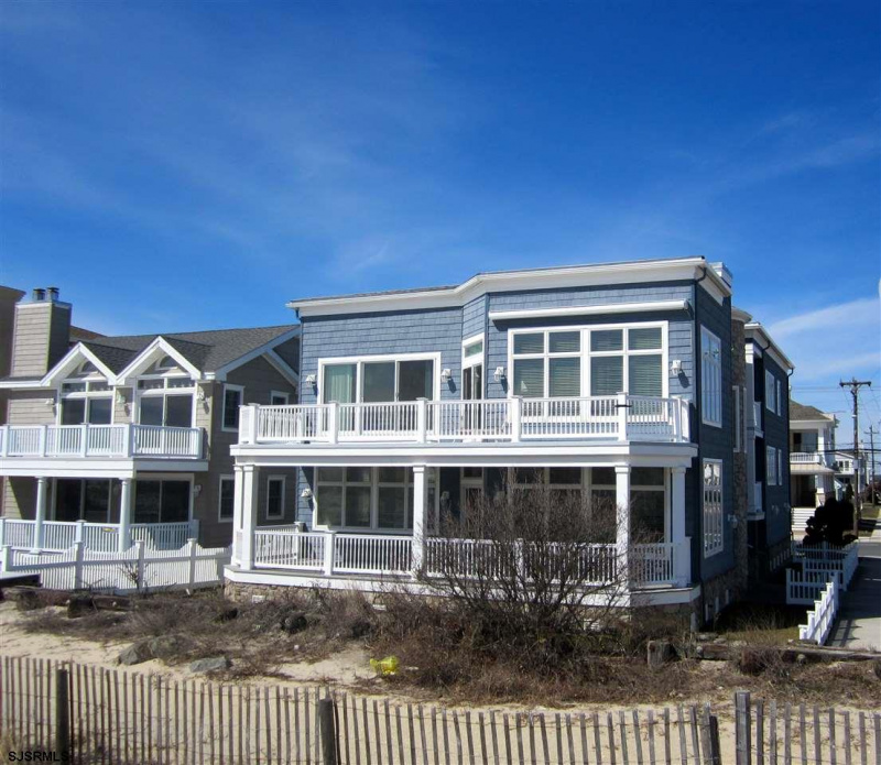 4303 Central, Ocean City, New Jersey 08226, 5 Bedrooms Bedrooms, 10 Rooms Rooms,3 BathroomsBathrooms,Condominium,For Sale,Central,539999