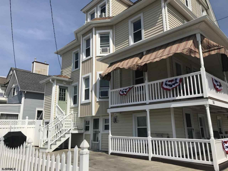 301 13th, Ocean City, New Jersey 08226, 4 Bedrooms Bedrooms, 10 Rooms Rooms,2 BathroomsBathrooms,Condominium,For Sale,13th,540014