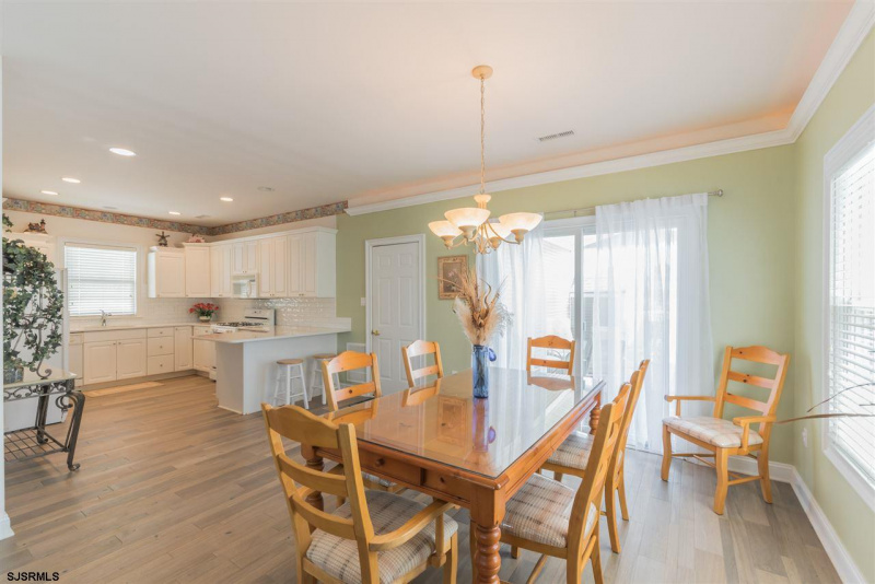 3025 Bay, Ocean City, New Jersey 08226, 4 Bedrooms Bedrooms, 8 Rooms Rooms,2 BathroomsBathrooms,Residential,For Sale,Bay,540303