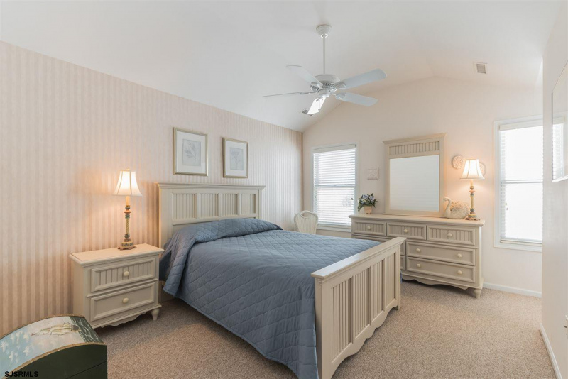 3025 Bay, Ocean City, New Jersey 08226, 4 Bedrooms Bedrooms, 8 Rooms Rooms,2 BathroomsBathrooms,Residential,For Sale,Bay,540303