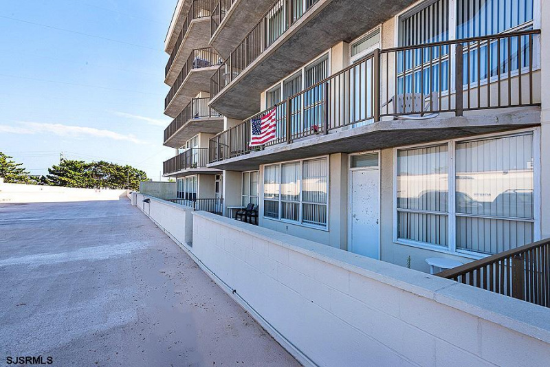 500 Bay Ave, Ocean City, New Jersey 08226, 2 Bedrooms Bedrooms, 7 Rooms Rooms,2 BathroomsBathrooms,Condominium,For Sale,Bay Ave,540335