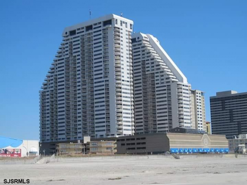 3101 Boardwalk, New Jersey 08401, 1 Bedroom Bedrooms, 5 Rooms Rooms,1 BathroomBathrooms,Rental non-commercial,For Sale,Boardwalk,511528